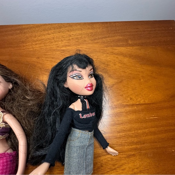 Vintage Bratz Lot of 3 Dolls 2001 & 2009 Y2K - Picture 4 of 12